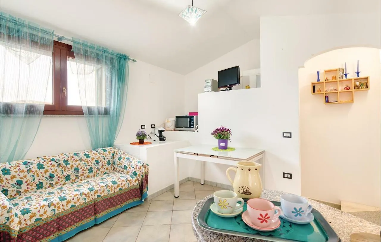 Three-Bedroom Holiday Home In Calasetta Сант-Антиоко 0*,
